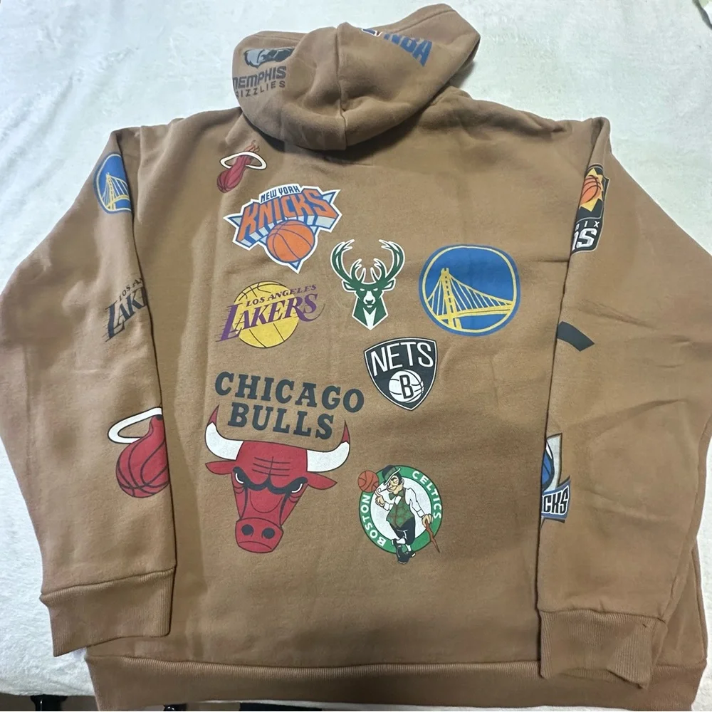Hollister Brown Hoodie with NBA Logo, Collab with NBA, XL - Picture 3 of 6